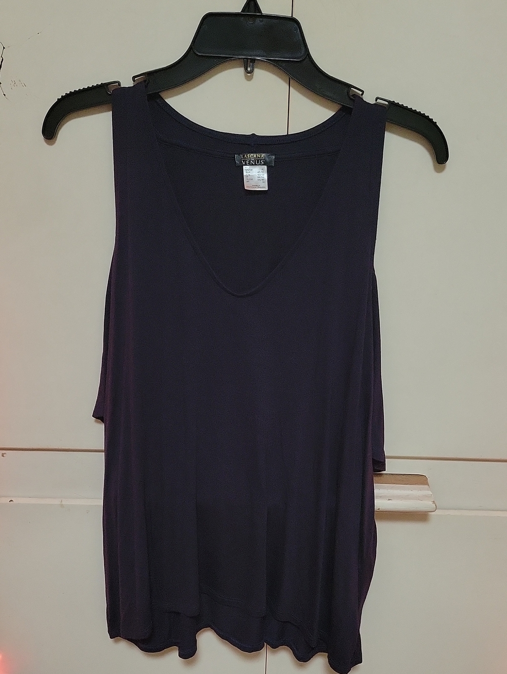 VENUS Deep Purple Sleeveless V-Neck Top